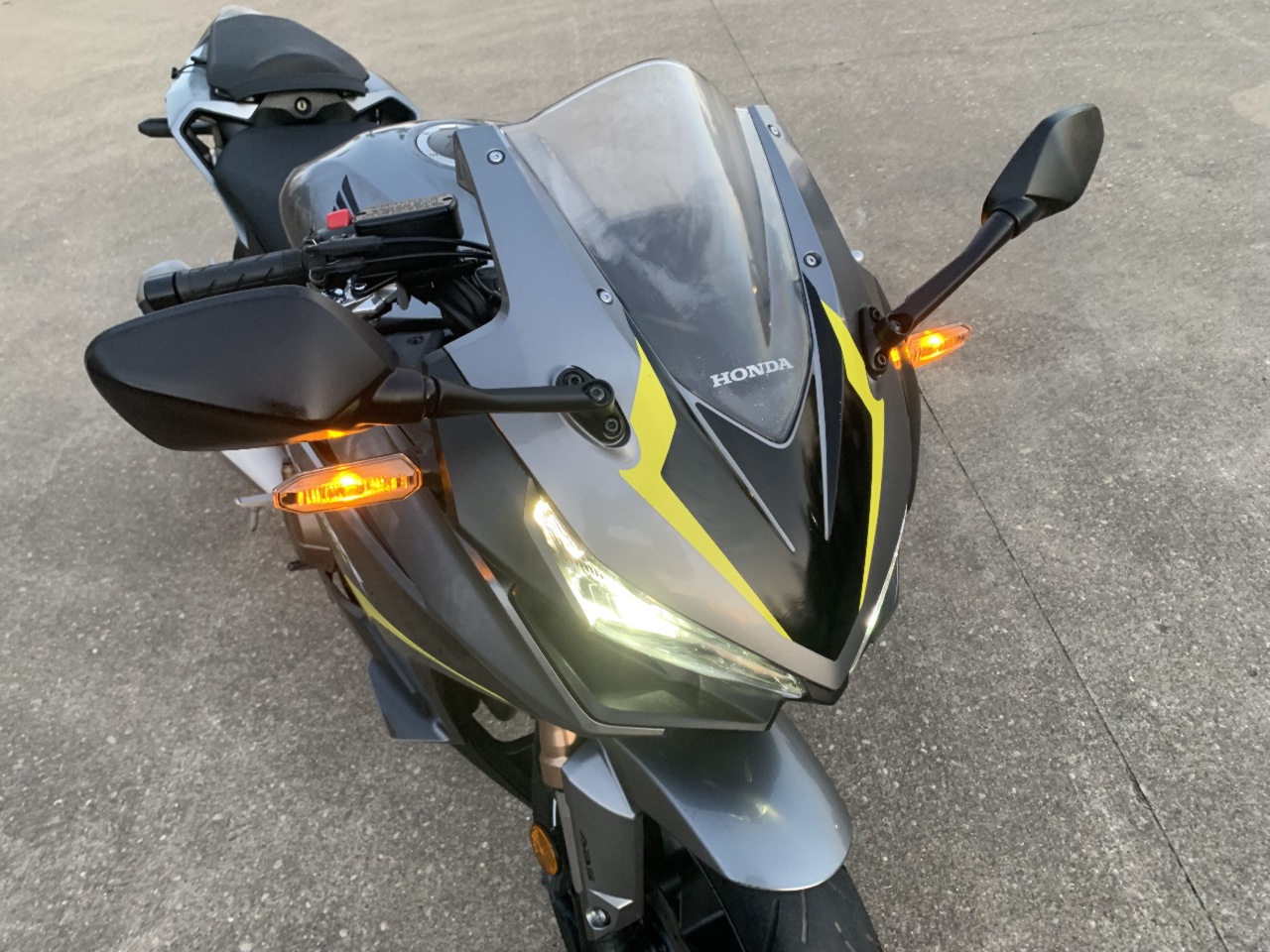2022 Honda CBR500R ABS